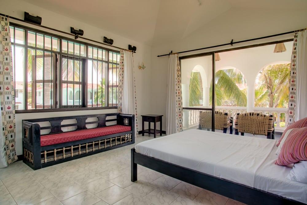 Bahari Dhow Beach Villas Diani Beach Luaran gambar